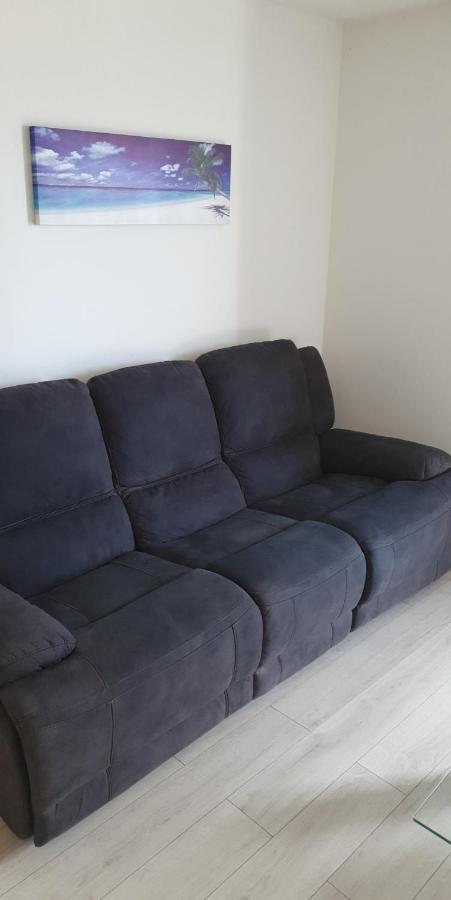 Appartement Cosy Proche De L'Aeroport T R A N S F E R T Sur Demande Saint-Denis Exterior photo